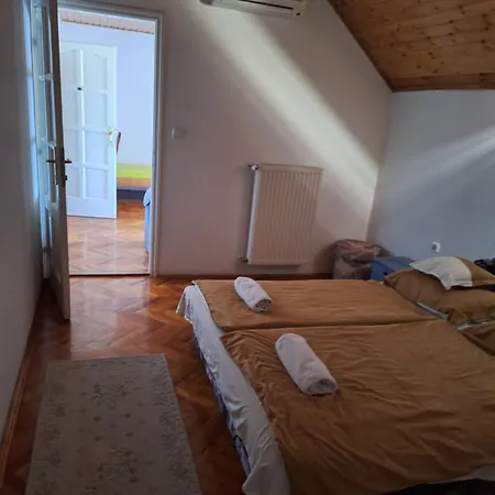Magyar Csarda Es Vendeghaz 住宿加早餐酒店