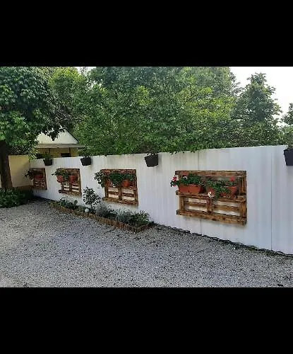 Magyar Csarda Es Vendeghaz