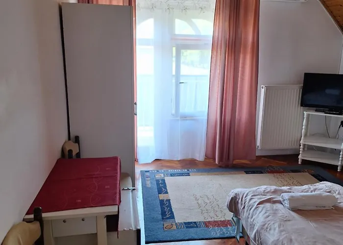 Magyar Csarda Es Vendeghaz